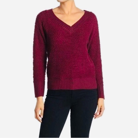 Love by design Nordstrom Rack v-neck sweater - Picture 1 of 8